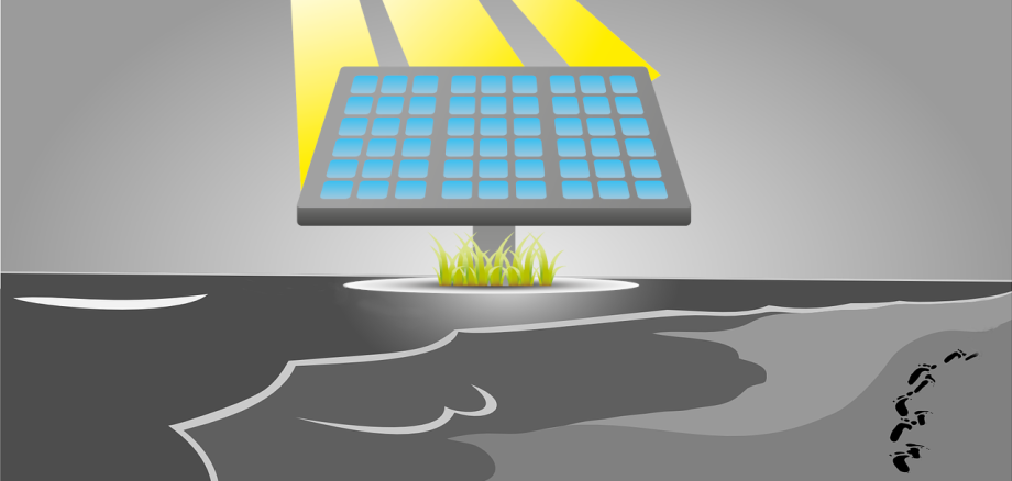 Sie sehen: Zeichnung eines Wattenmeeres mit Fußspuren und PV-Paneele